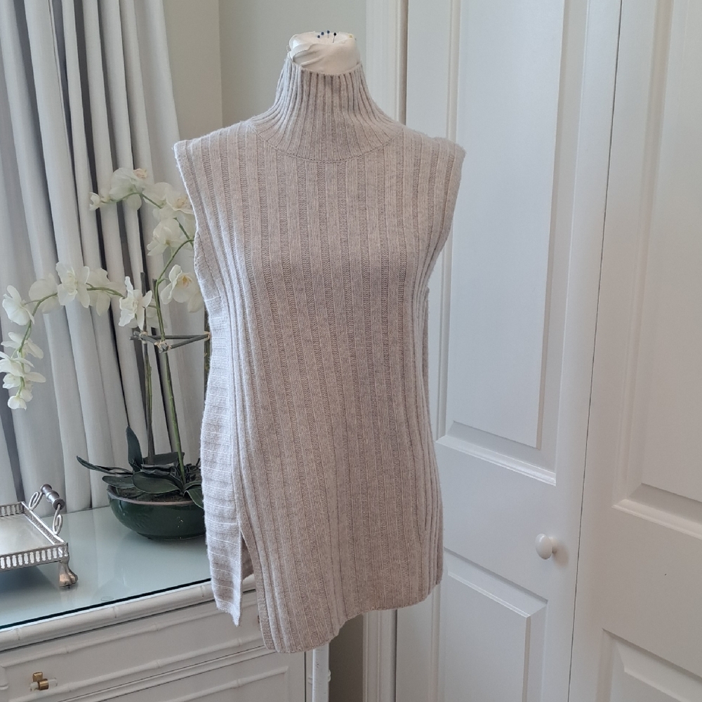 Vince Womens Grey Wool/Cashmere Ribbed Sleeveless Pullover Asymetrical Sweater S